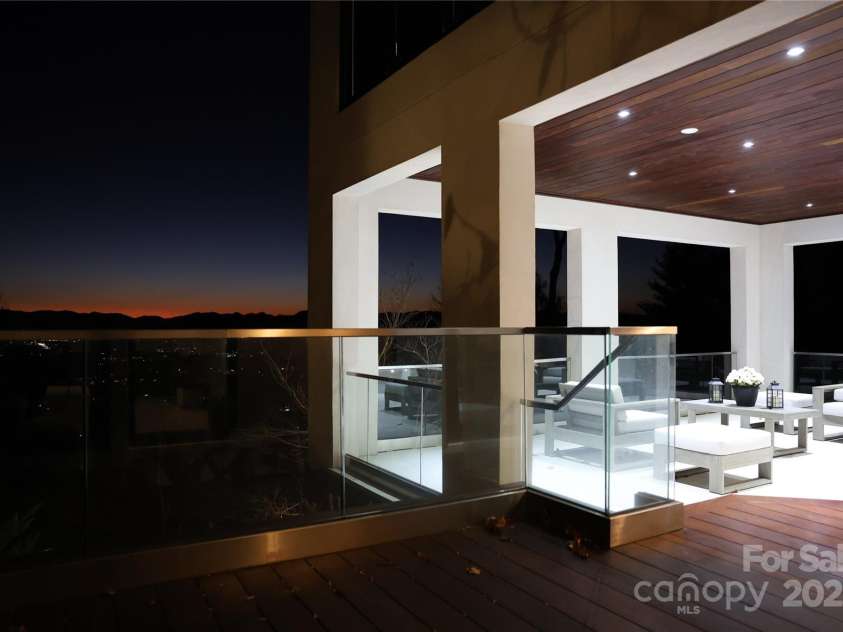 12 Sunset Summit, Asheville, NC 28804.  MLS# CAR4329108, YatesRealty ID 3158. Over 2100 sq ft of outdoor living