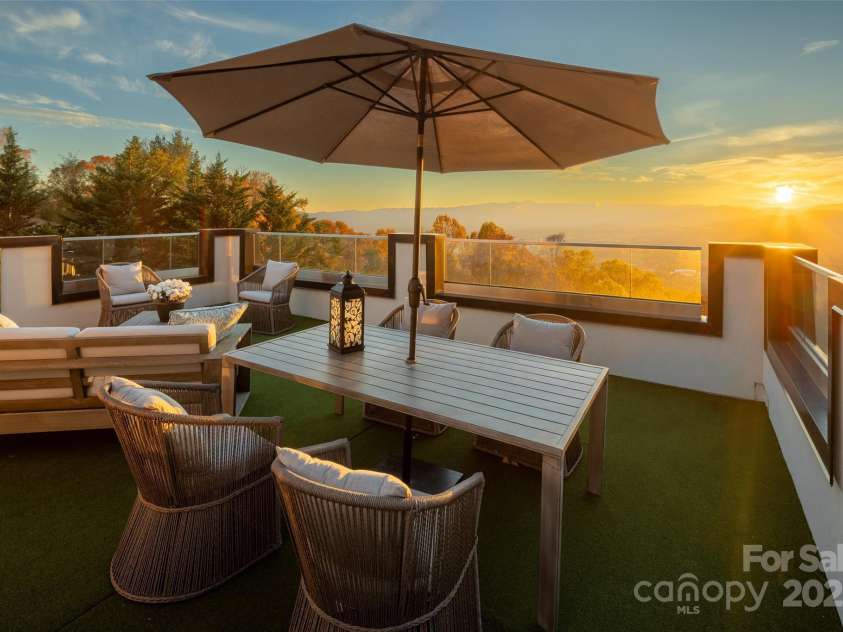 12 Sunset Summit, Asheville, NC 28804.  MLS# CAR4329108, YatesRealty ID 3158. Roof top Terrace with views that will dazzle you everyday.