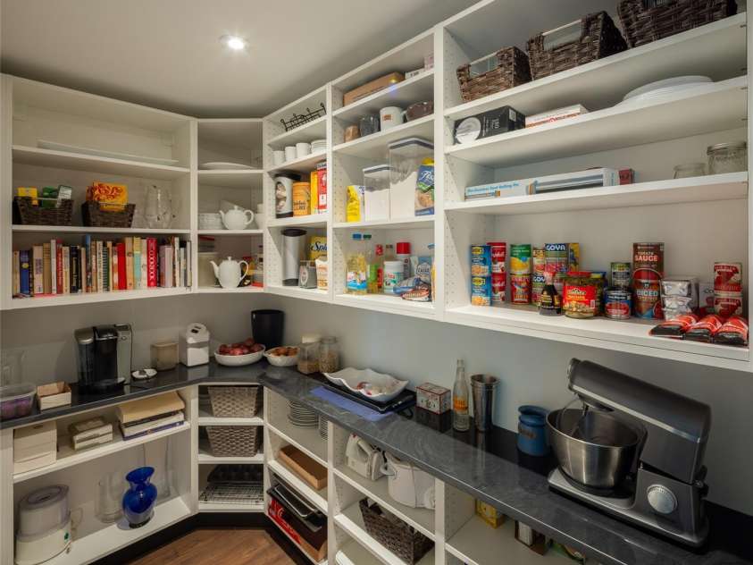 12 Sunset Summit, Asheville, NC 28804.  MLS# CAR4329108, YatesRealty ID 3158. Spacious Pantry with Brilliant Black Quartzite