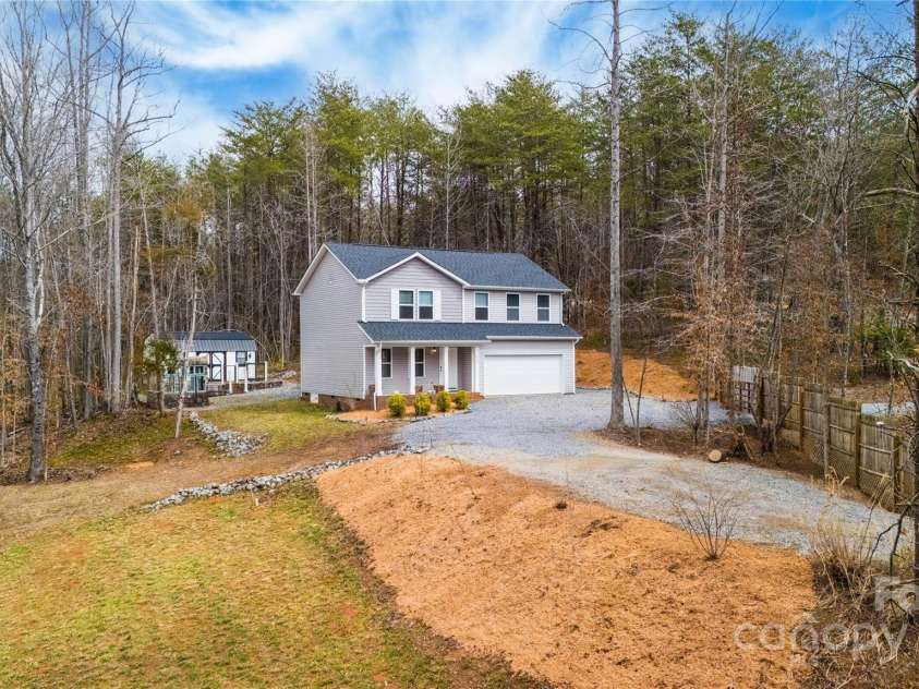 402 Grandview Drive, Rutherfordton, NC 28139.  MLS# CAR4233804, YatesRealty ID 3158. 