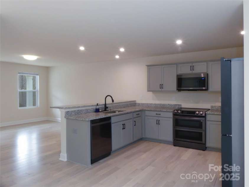 402 Grandview Drive, Rutherfordton, NC 28139.  MLS# CAR4233804, YatesRealty ID 3158. 