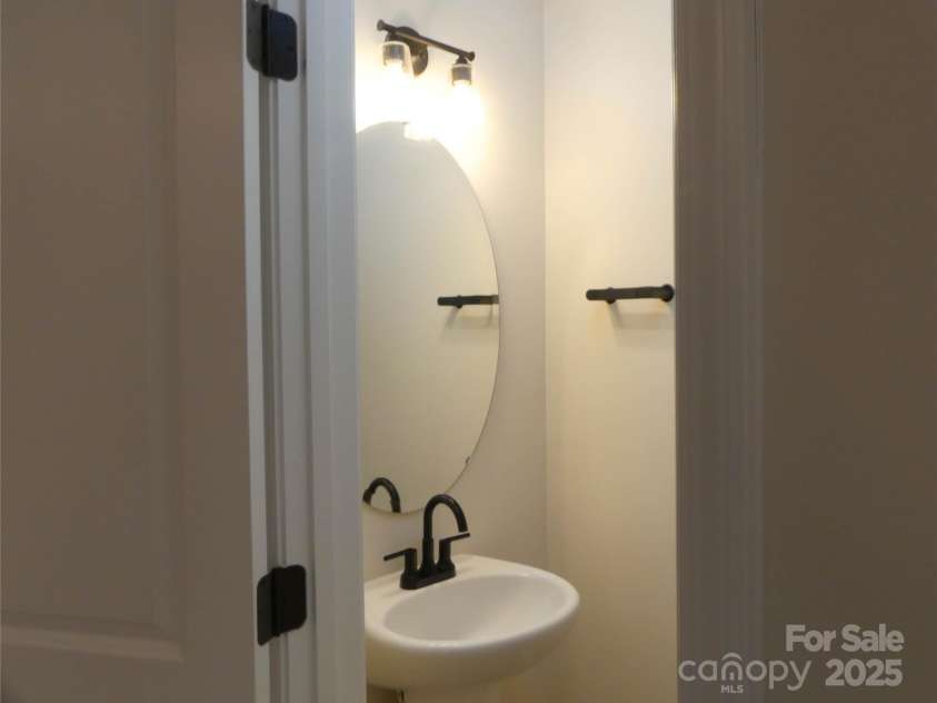 402 Grandview Drive, Rutherfordton, NC 28139.  MLS# CAR4233804, YatesRealty ID 3158. 