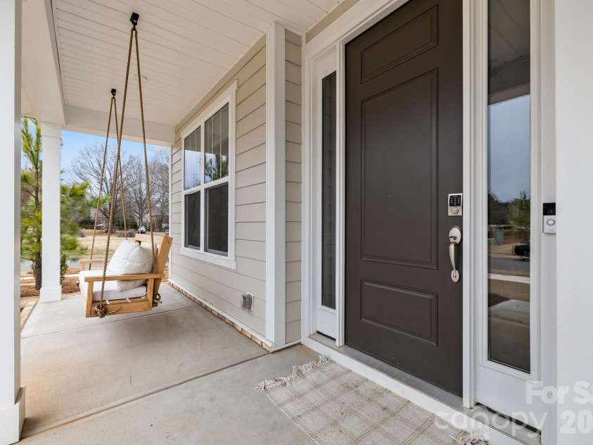 5024 Hillshire Lane, Charlotte, NC 28227.  MLS# CAR4296200, YatesRealty ID 3158. 
