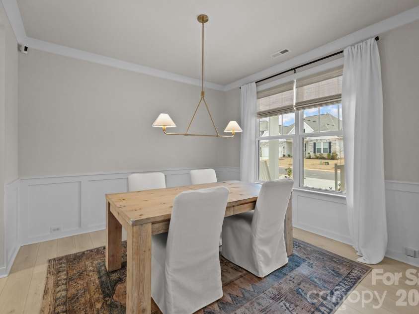 5024 Hillshire Lane, Charlotte, NC 28227.  MLS# CAR4296200, YatesRealty ID 3158. 