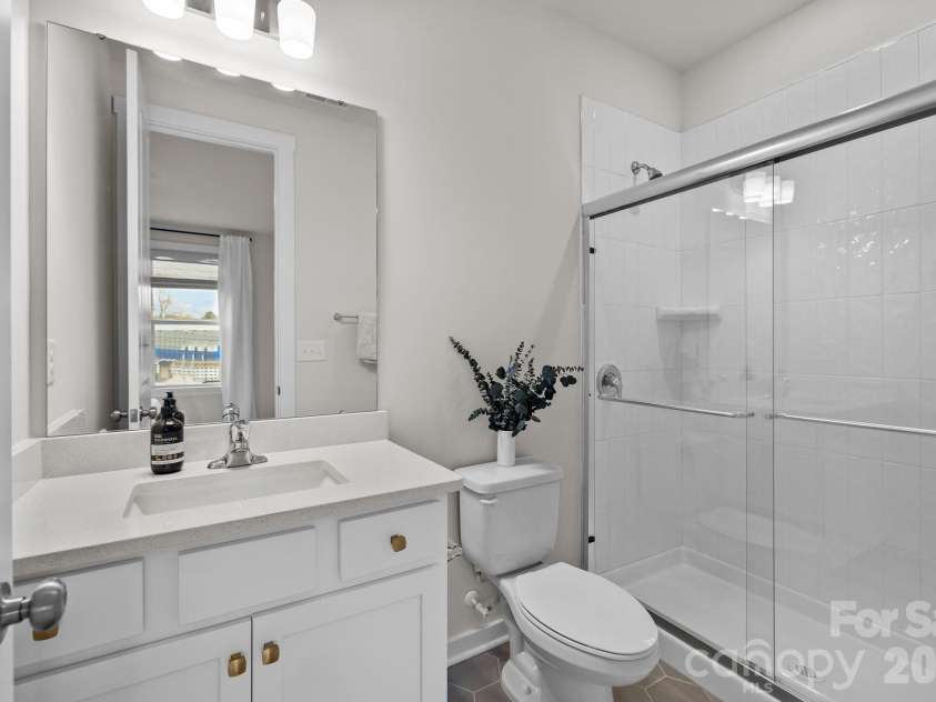 5024 Hillshire Lane, Charlotte, NC 28227.  MLS# CAR4296200, YatesRealty ID 3158. 