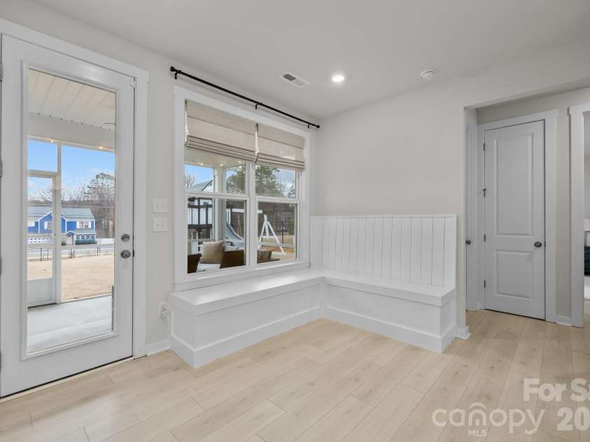 5024 Hillshire Lane, Charlotte, NC 28227.  MLS# CAR4296200, YatesRealty ID 3158. 