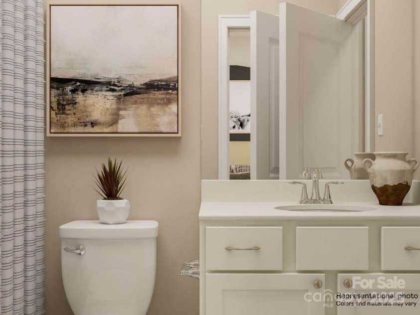 1407 Caracara Court, Cramerton, NC 28012.  MLS# CAR4291236, YatesRealty ID 31580. Bath 4