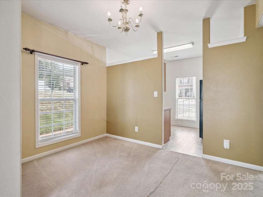 8337 Washoe Pine Lane, Charlotte, NC 28215.  MLS# CAR4290138, YatesRealty ID 31581. 