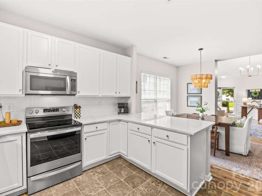 1732 Crabapple Tree Lane, Charlotte, NC 28214.  MLS# CAR4392518, YatesRealty ID 31583. 