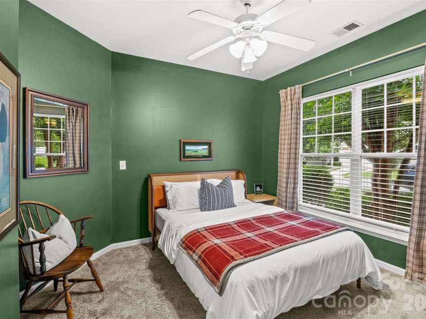 1732 Crabapple Tree Lane, Charlotte, NC 28214.  MLS# CAR4392518, YatesRealty ID 31583. 