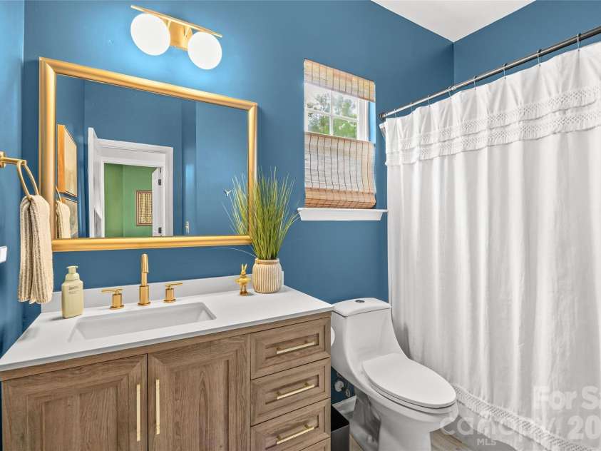 1732 Crabapple Tree Lane, Charlotte, NC 28214.  MLS# CAR4392518, YatesRealty ID 31583. 