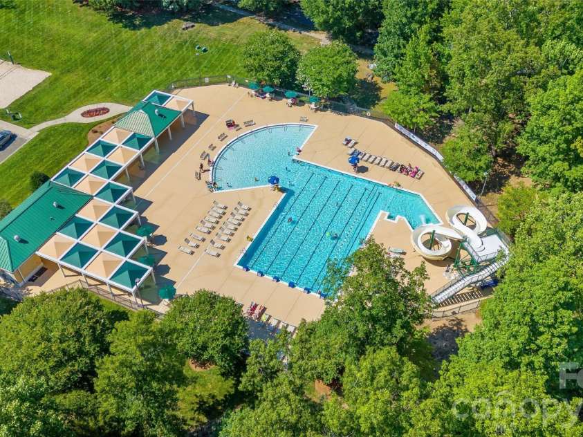 1732 Crabapple Tree Lane, Charlotte, NC 28214.  MLS# CAR4392518, YatesRealty ID 31583. 