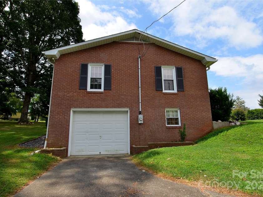 5799 Harmony Grove Road, Nebo, NC 28761.  MLS# CAR4280510, YatesRealty ID 31583. 