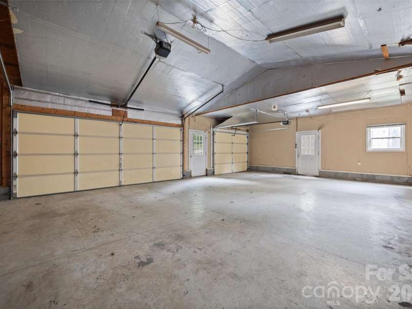 434 Sunnyside Drive, Concord, NC 28025.  MLS# CAR4380840, YatesRealty ID 31584. 