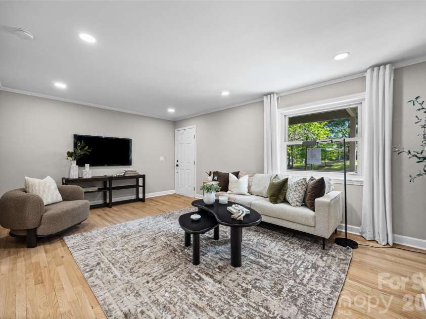 434 Sunnyside Drive, Concord, NC 28025.  MLS# CAR4380840, YatesRealty ID 31584. 