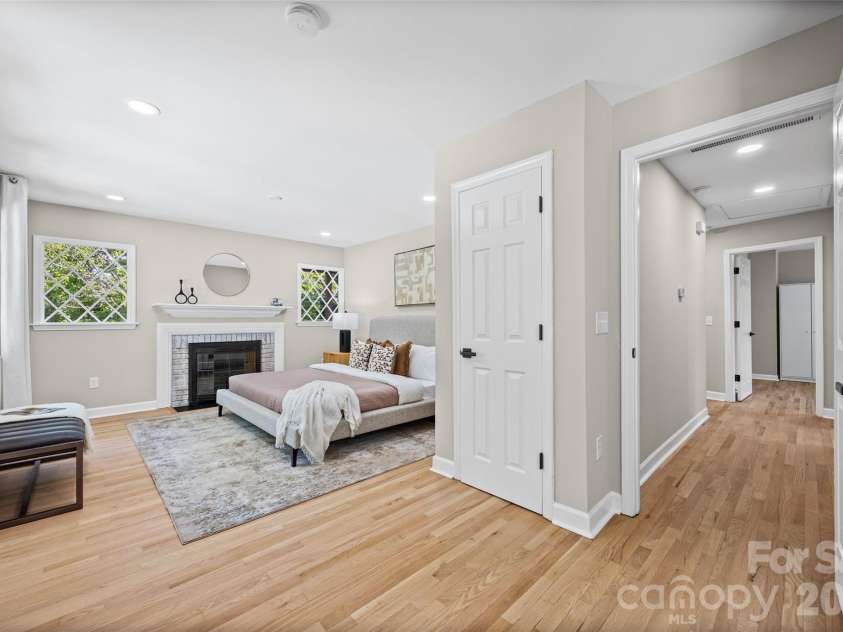 434 Sunnyside Drive, Concord, NC 28025.  MLS# CAR4380840, YatesRealty ID 31584. 