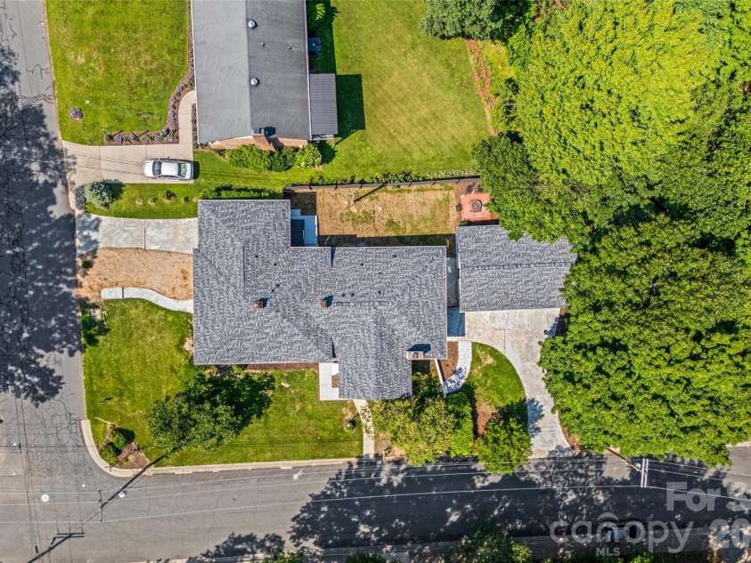 434 Sunnyside Drive, Concord, NC 28025.  MLS# CAR4380840, YatesRealty ID 31584. 