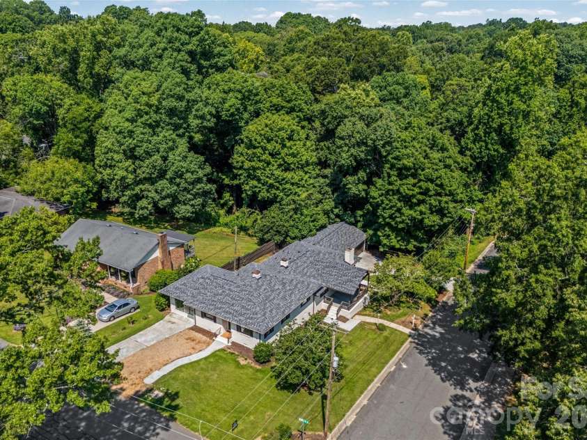 434 Sunnyside Drive, Concord, NC 28025.  MLS# CAR4380840, YatesRealty ID 31584. 