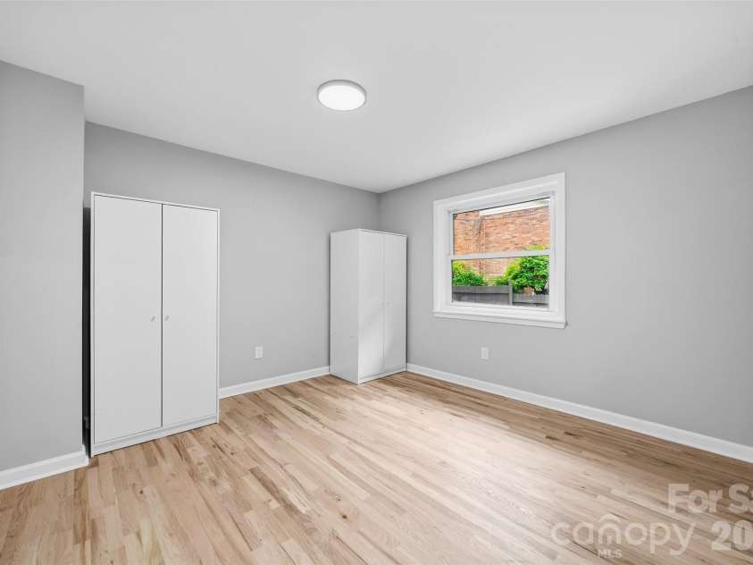 434 Sunnyside Drive, Concord, NC 28025.  MLS# CAR4380840, YatesRealty ID 31584. Main floor bedroom 3