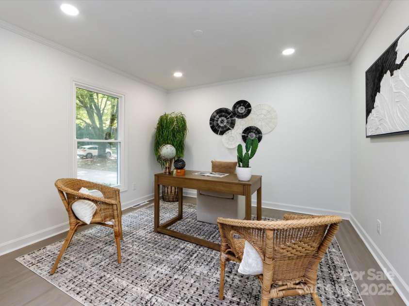 6017 Brace Road, Charlotte, NC 28211.  MLS# CAR4286304, YatesRealty ID 31584. 