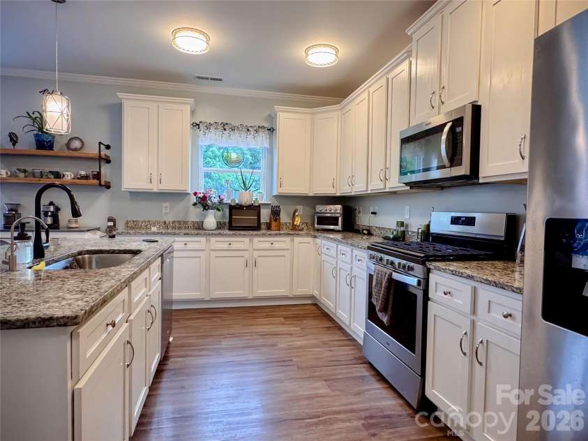 2078 Swanport Lane, Monroe, NC 28110.  MLS# CAR4364591, YatesRealty ID 31585. 