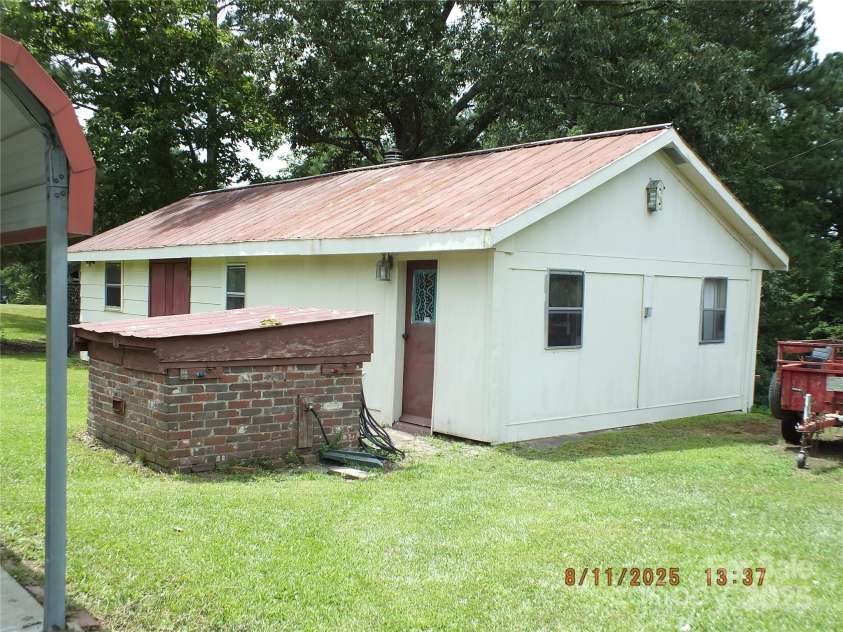 5034 Green Road, Heath Springs, SC 29058.  MLS# CAR4291132, YatesRealty ID 31585. 