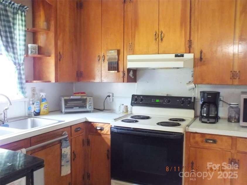 5034 Green Road, Heath Springs, SC 29058.  MLS# CAR4291132, YatesRealty ID 31585. 