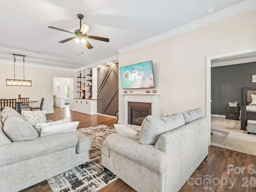103 Cup Chase Drive, Mooresville, NC 28115.  MLS# CAR4384207, YatesRealty ID 31586. 