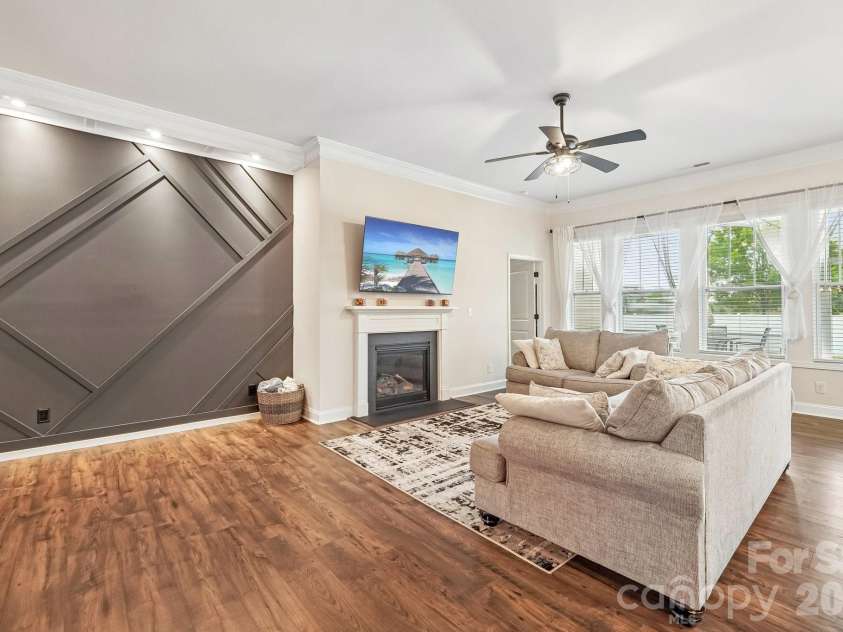 103 Cup Chase Drive, Mooresville, NC 28115.  MLS# CAR4384207, YatesRealty ID 31586. 
