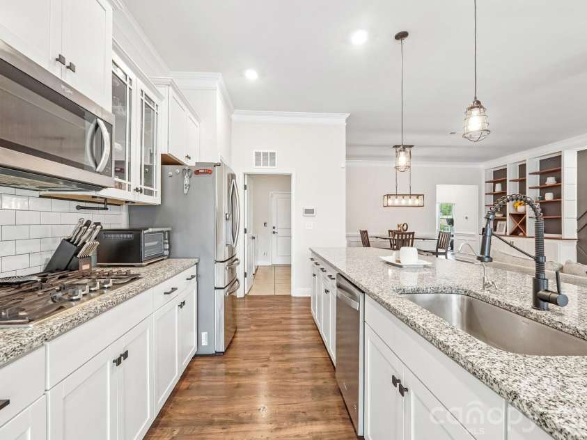 103 Cup Chase Drive, Mooresville, NC 28115.  MLS# CAR4384207, YatesRealty ID 31586. 