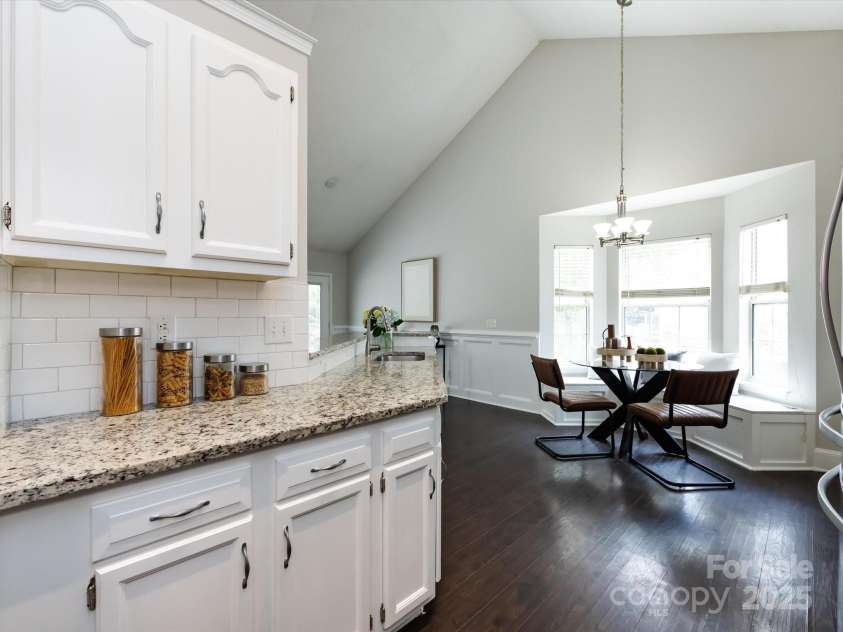 13030 Peacock Lane, Charlotte, NC 28215.  MLS# CAR4286276, YatesRealty ID 31586. 