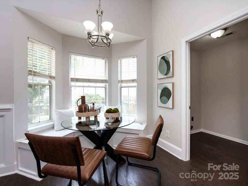 13030 Peacock Lane, Charlotte, NC 28215.  MLS# CAR4286276, YatesRealty ID 31586. 