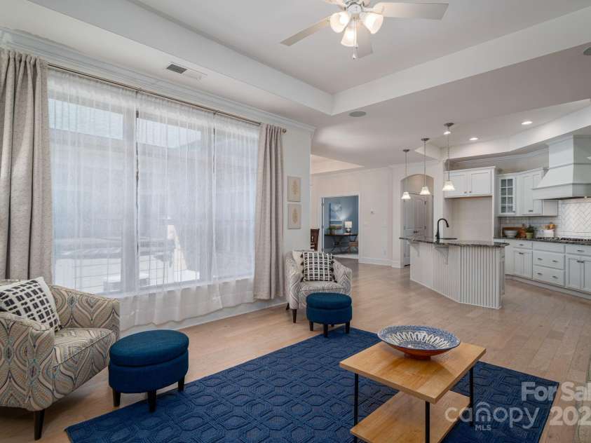 5268 Courtyard Lane, Belmont, NC 28012.  MLS# CAR4274394, YatesRealty ID 31587. 