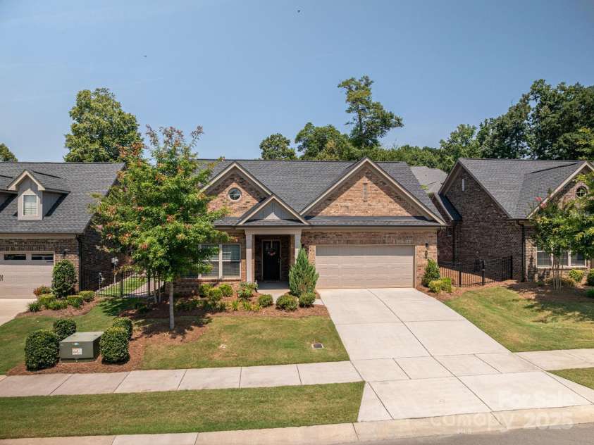 5268 Courtyard Lane, Belmont, NC 28012.  MLS# CAR4274394, YatesRealty ID 31587. 