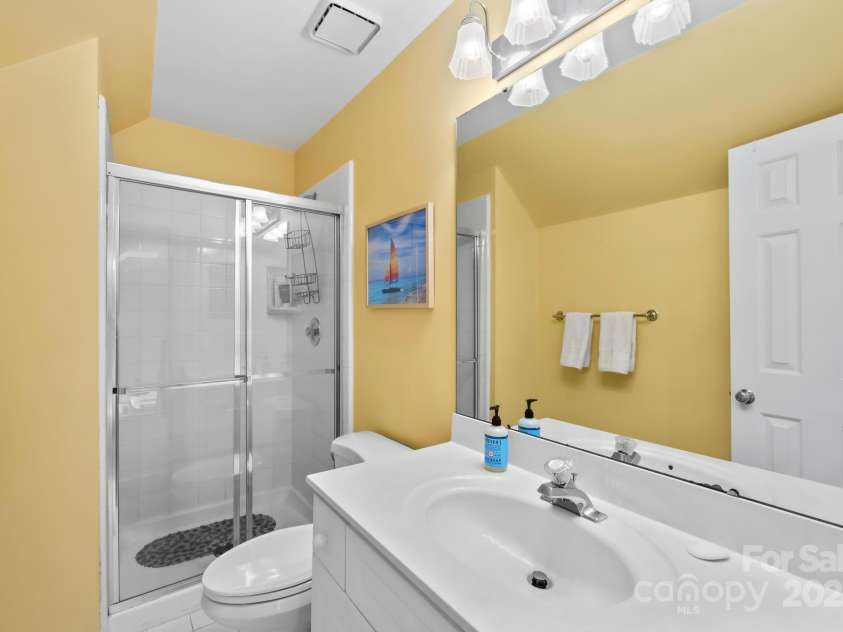 16219 Winnow Court, Cornelius, NC 28031.  MLS# CAR4277050, YatesRealty ID 31588. 