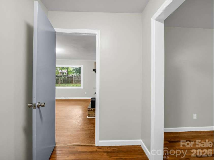 803 Brittain Drive, Shelby, NC 28150.  MLS# CAR4390286, YatesRealty ID 31588. 