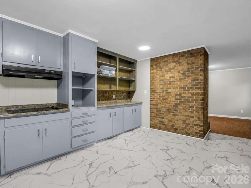 803 Brittain Drive, Shelby, NC 28150.  MLS# CAR4390286, YatesRealty ID 31588. 