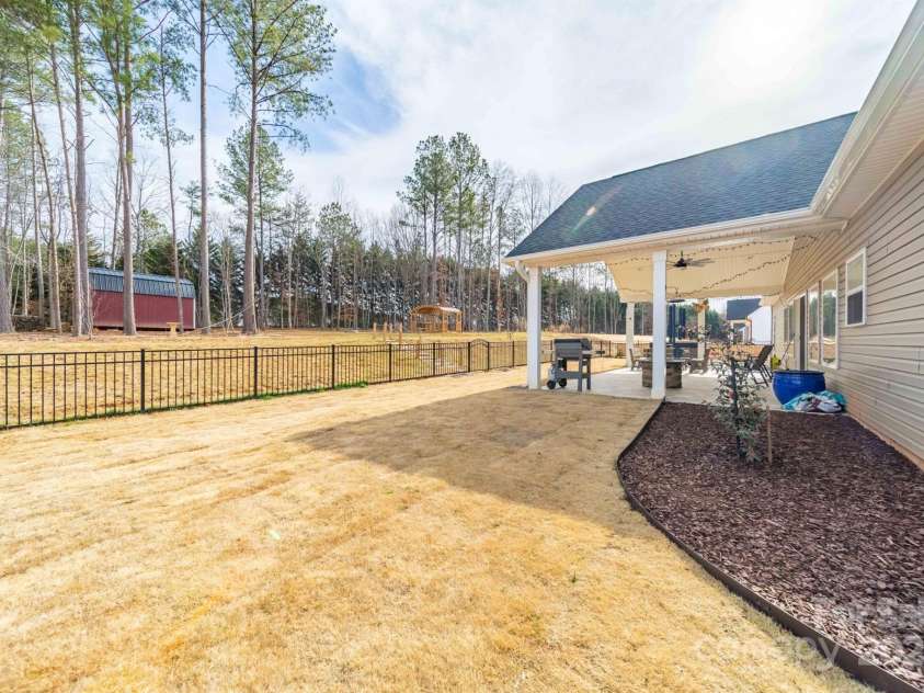 136 Falls Leaf Drive, Troutman, NC 28166.  MLS# CAR4228038, YatesRealty ID 3159. 