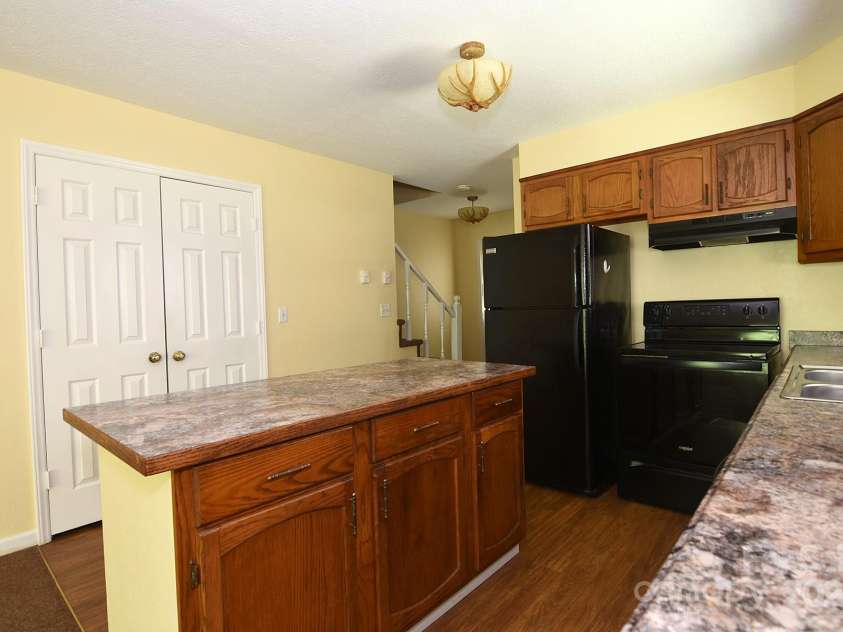 61 Riverside Villa Drive, Maggie Valley, NC 28751.  MLS# CAR4287232, YatesRealty ID 31591. 