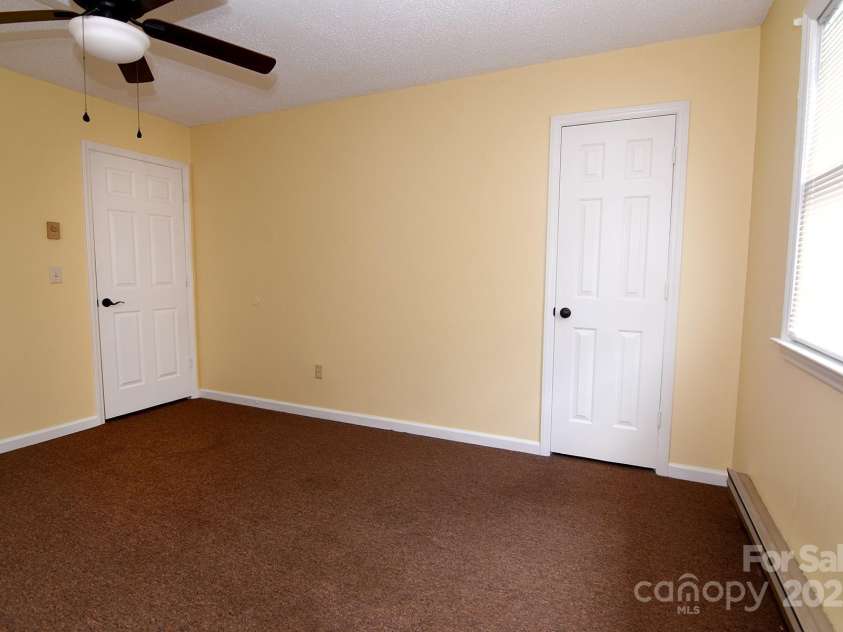 61 Riverside Villa Drive, Maggie Valley, NC 28751.  MLS# CAR4287232, YatesRealty ID 31591. 