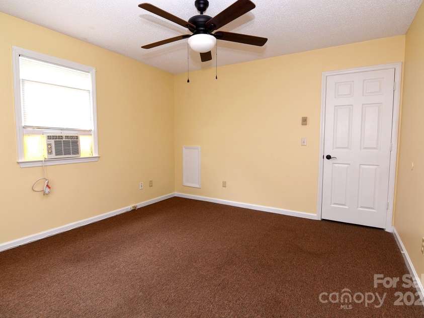 61 Riverside Villa Drive, Maggie Valley, NC 28751.  MLS# CAR4287232, YatesRealty ID 31591. 