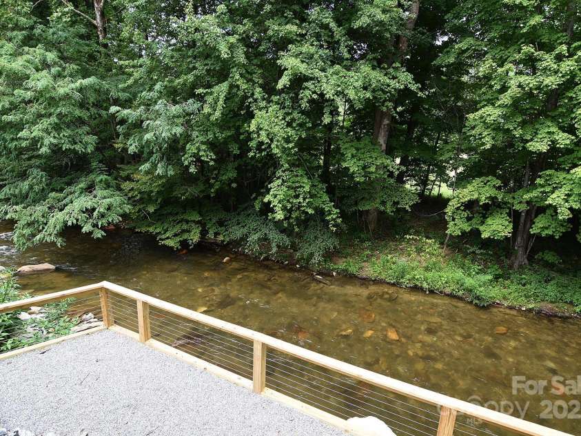 61 Riverside Villa Drive, Maggie Valley, NC 28751.  MLS# CAR4287232, YatesRealty ID 31591. 
