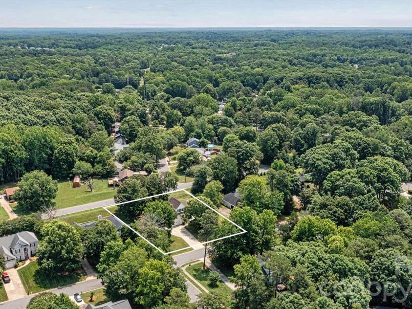 7001 Plough Drive, Mint Hill, NC 28227.  MLS# CAR4391731, YatesRealty ID 31591. 