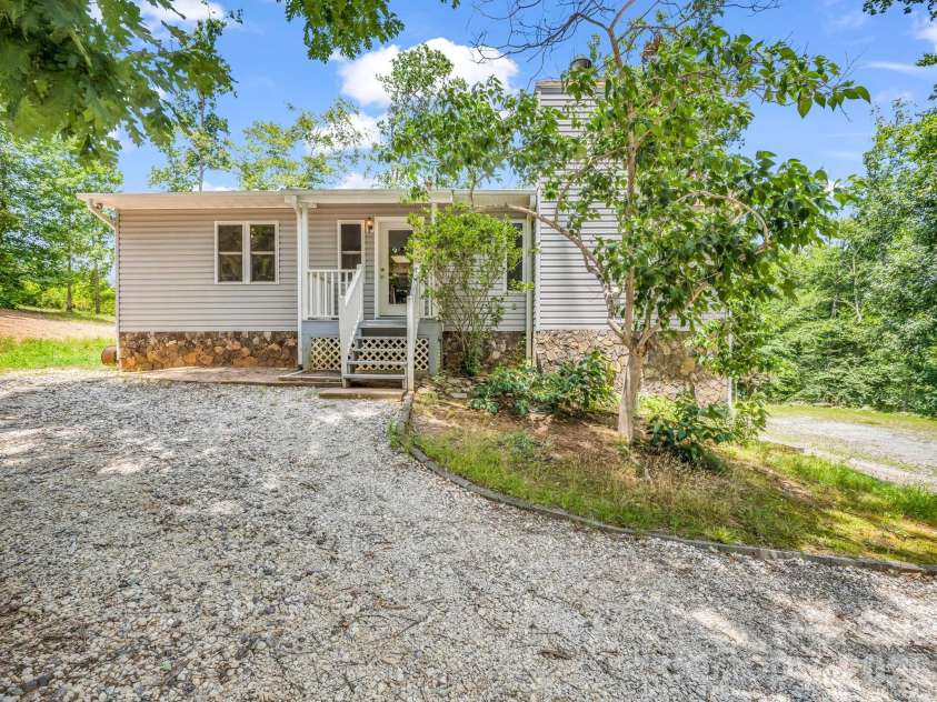 1943 Landrum Road, Columbus, NC 28722.  MLS# CAR4387149, YatesRealty ID 31592. 