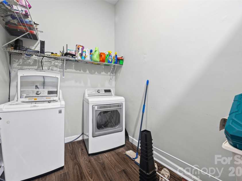 201 Main Street, Union, SC 29379.  MLS# CAR4395423, YatesRealty ID 31593. 