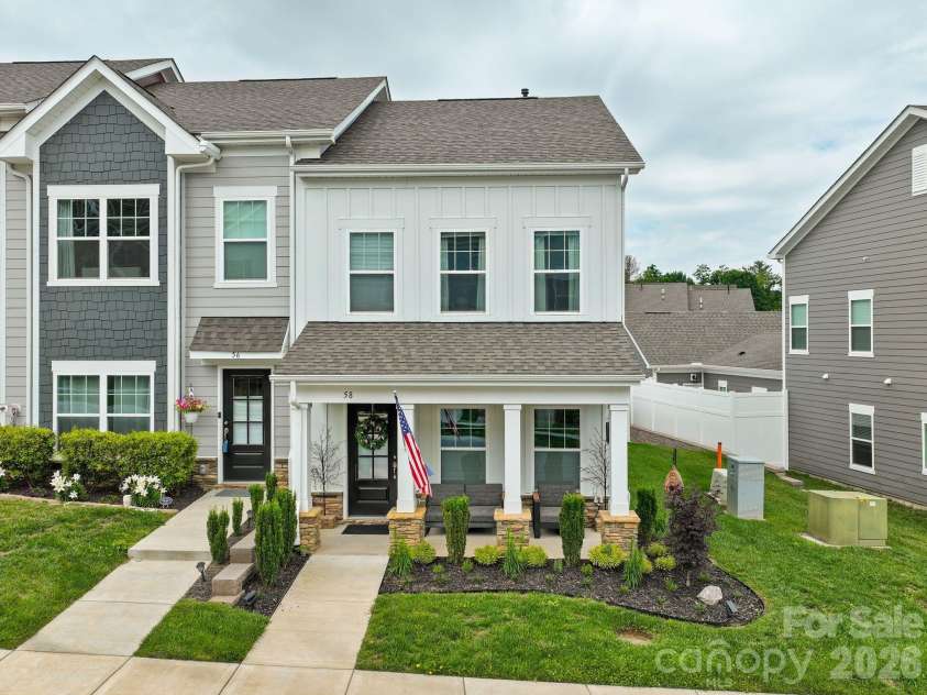 58 Walnut Springs Drive, Asheville, NC 28804.  MLS# CAR4390218, YatesRealty ID 31594. 