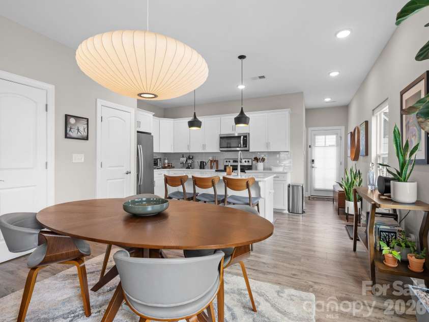 58 Walnut Springs Drive, Asheville, NC 28804.  MLS# CAR4390218, YatesRealty ID 31594. 