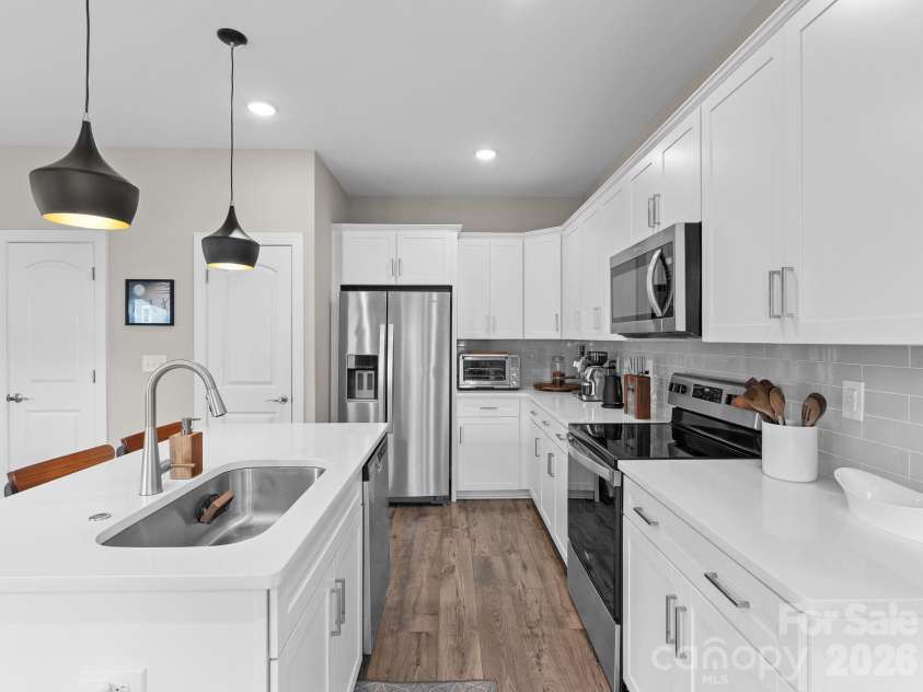 58 Walnut Springs Drive, Asheville, NC 28804.  MLS# CAR4390218, YatesRealty ID 31594. 