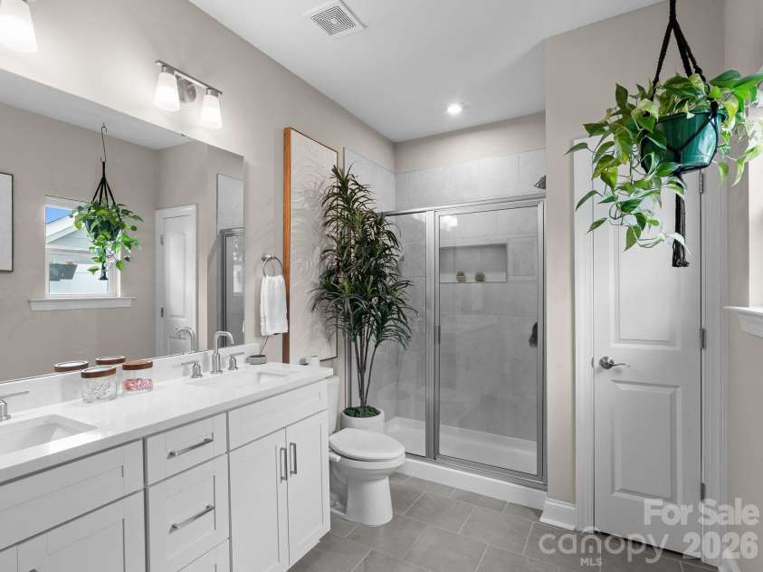 58 Walnut Springs Drive, Asheville, NC 28804.  MLS# CAR4390218, YatesRealty ID 31594. 