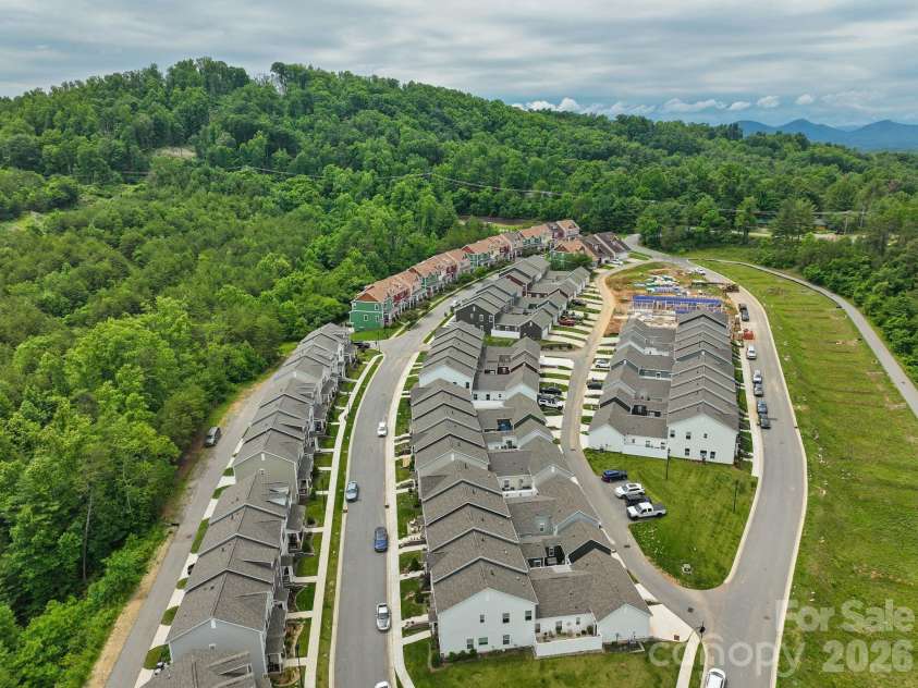 58 Walnut Springs Drive, Asheville, NC 28804.  MLS# CAR4390218, YatesRealty ID 31594. 